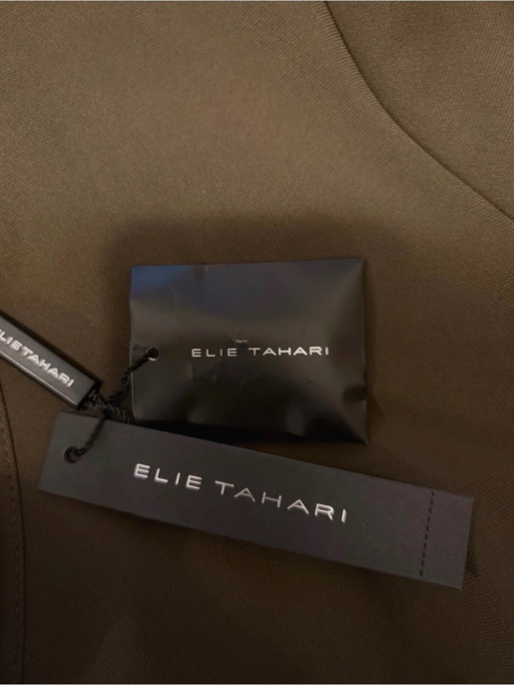 Elie Tahari Olive V-Neck Button Front Blazer - Picture 7 of 8